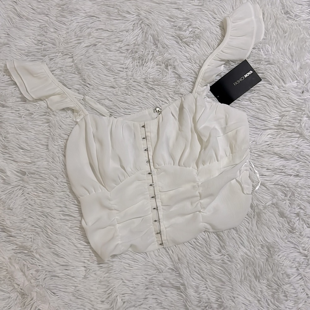 New. Fashion nova. Size medium.